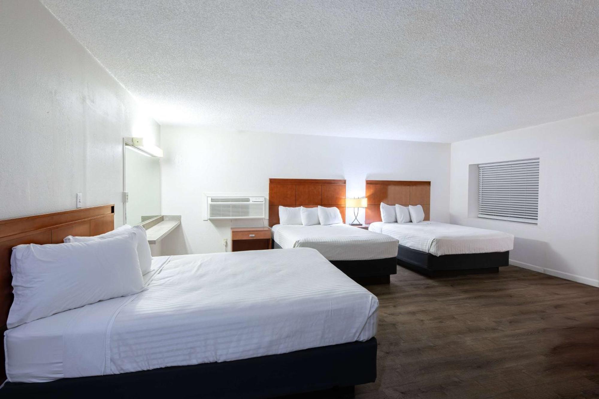 Travelodge By Wyndham פארקר מראה חיצוני תמונה