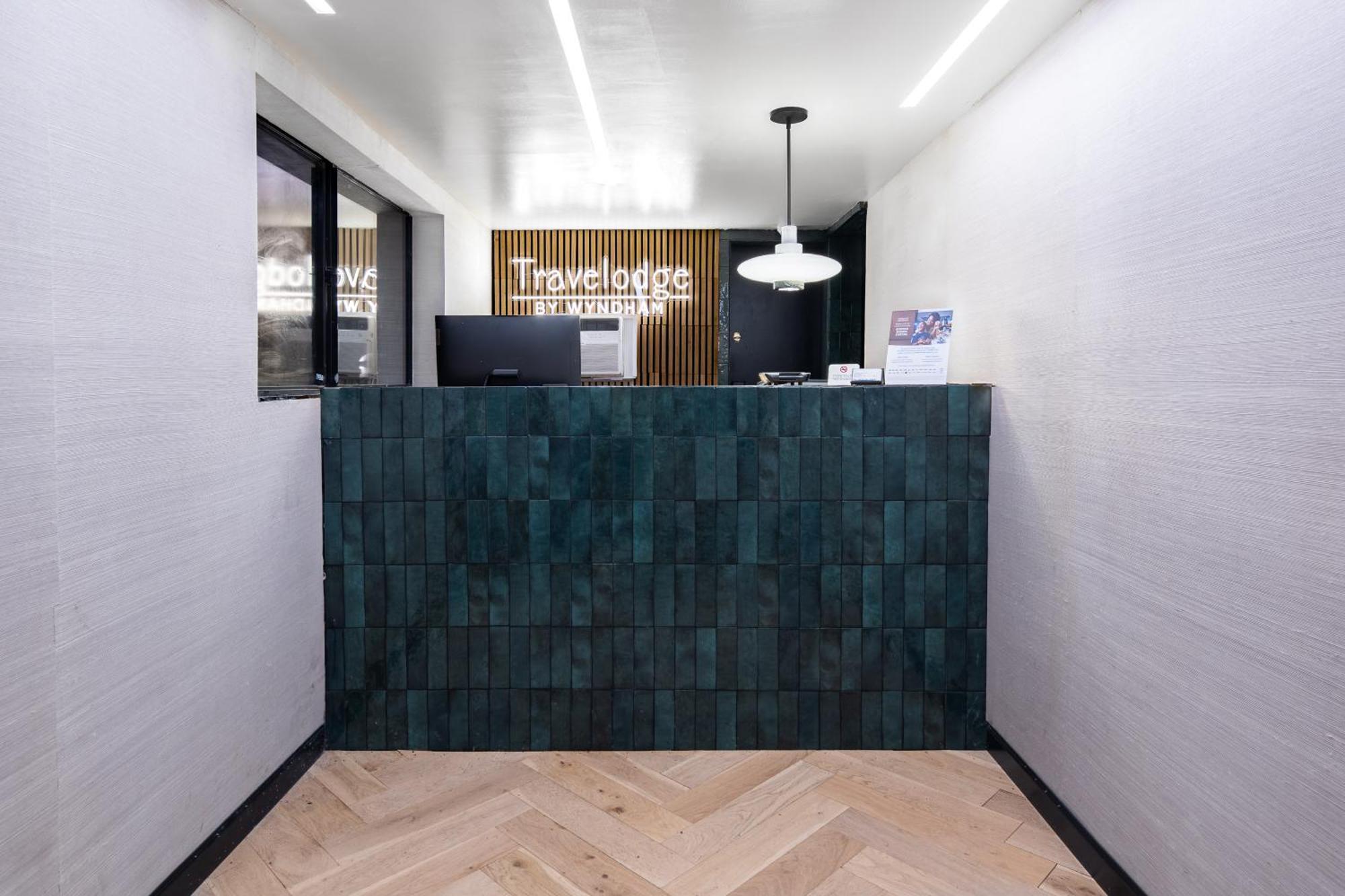 Travelodge By Wyndham פארקר מראה חיצוני תמונה