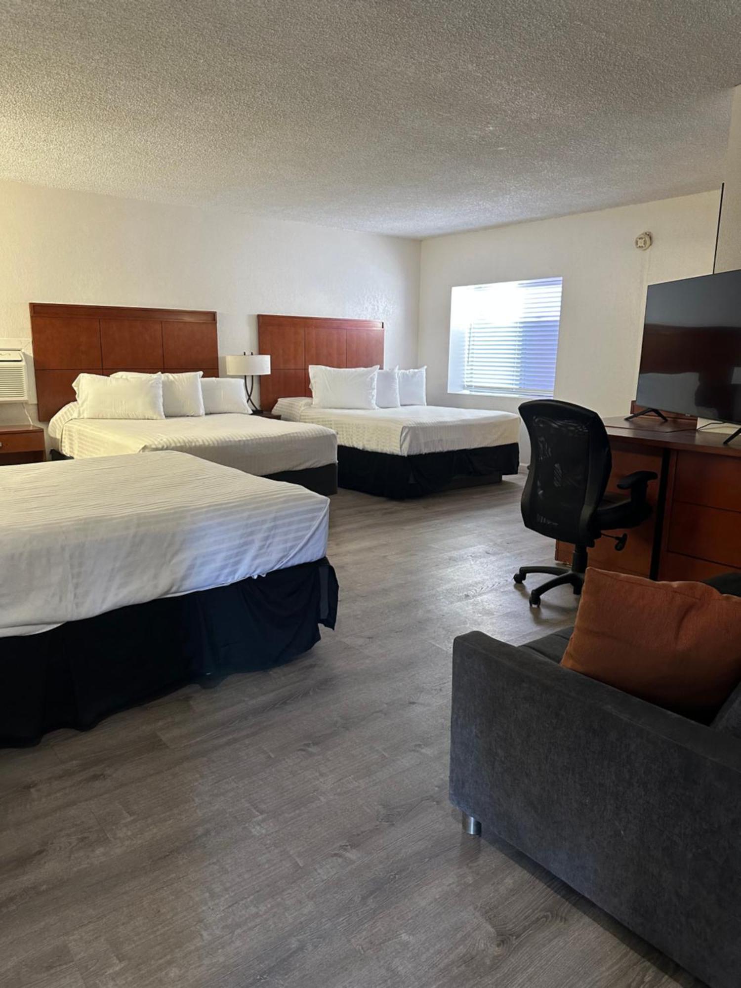 Travelodge By Wyndham פארקר מראה חיצוני תמונה